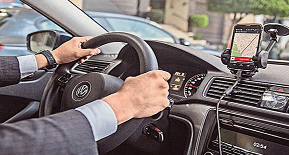 Tú, como usuario, puedes califiques a los choferes de Uber 