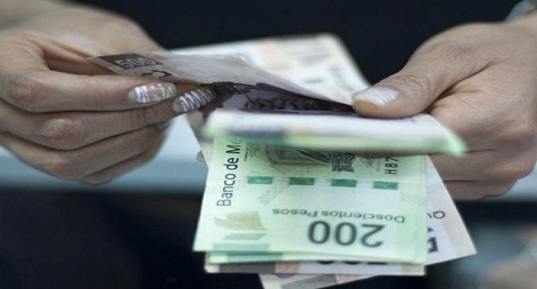 Juntando 700 pesos.